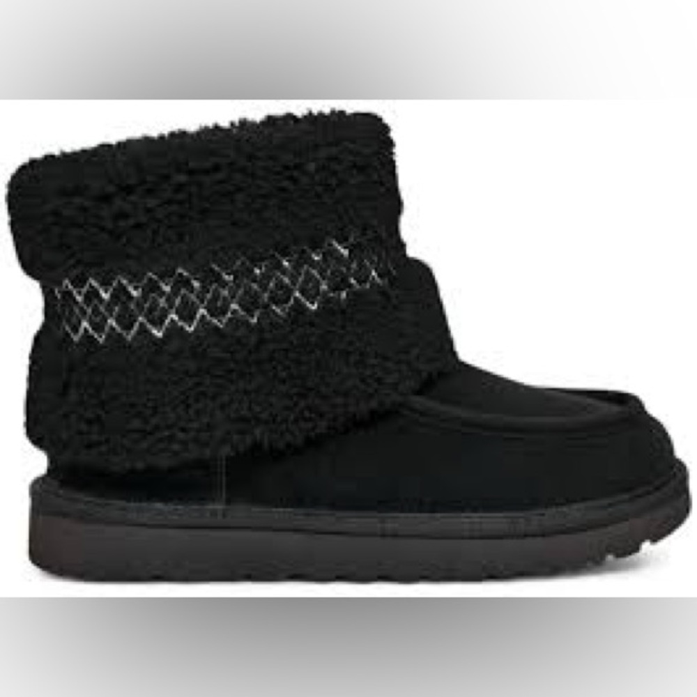 Nwot Ugg Black Mini Braid Boot - image 1